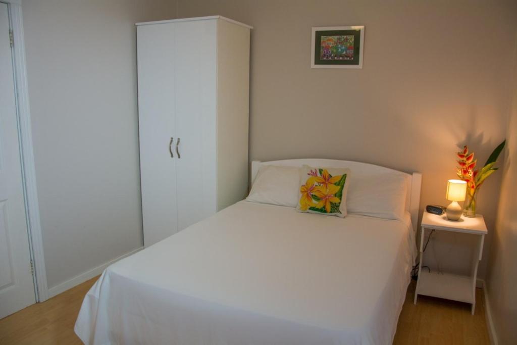 Morne Seaview Apartments كاسترايْزْ المظهر الخارجي الصورة