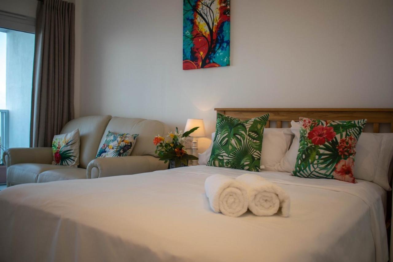 Morne Seaview Apartments كاسترايْزْ المظهر الخارجي الصورة