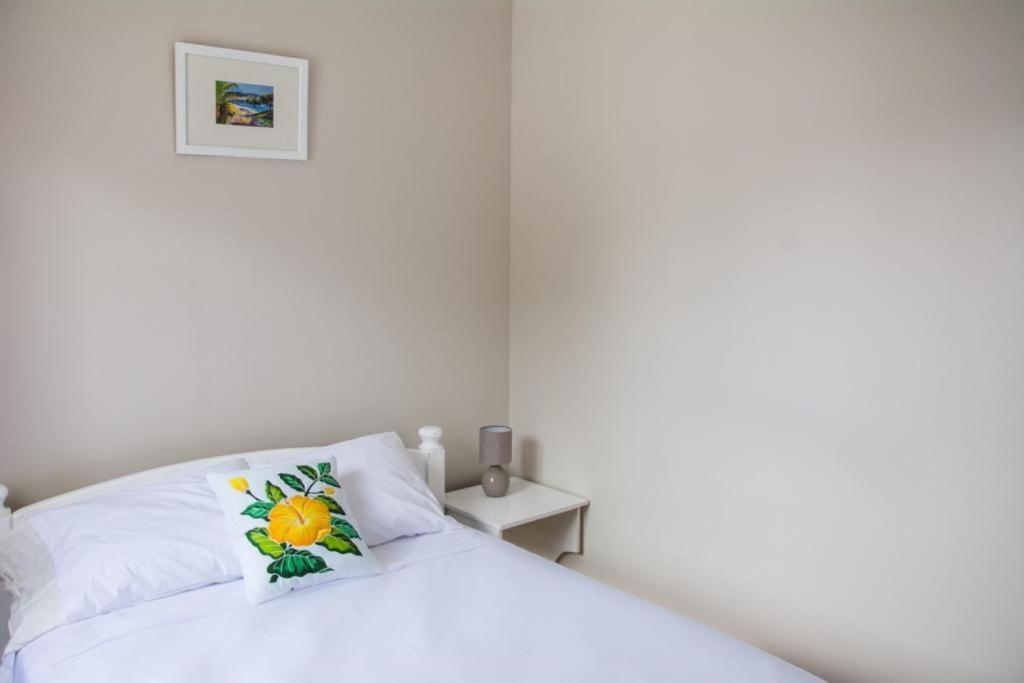 Morne Seaview Apartments كاسترايْزْ المظهر الخارجي الصورة